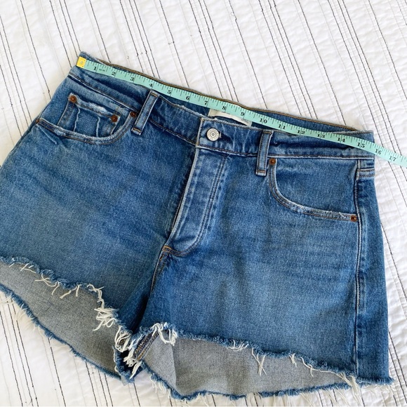 Abercrombie Low Rise Curve Love Cutoff Shorts Button Fly size 28 or 6 - Picture 4 of 7